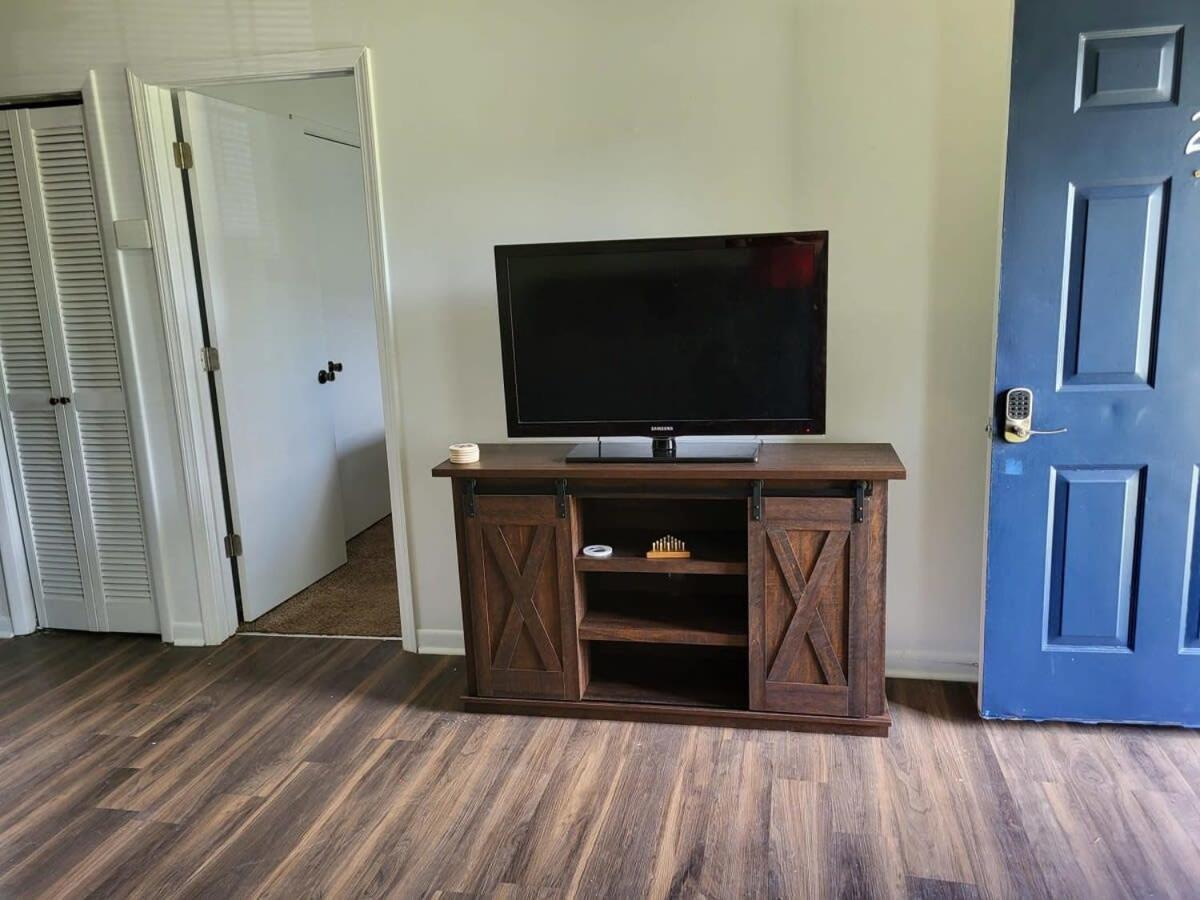 Welcome Home To This 2 Bedroom 1 Bath Apartment Near Ttu Cookeville Eksteriør billede